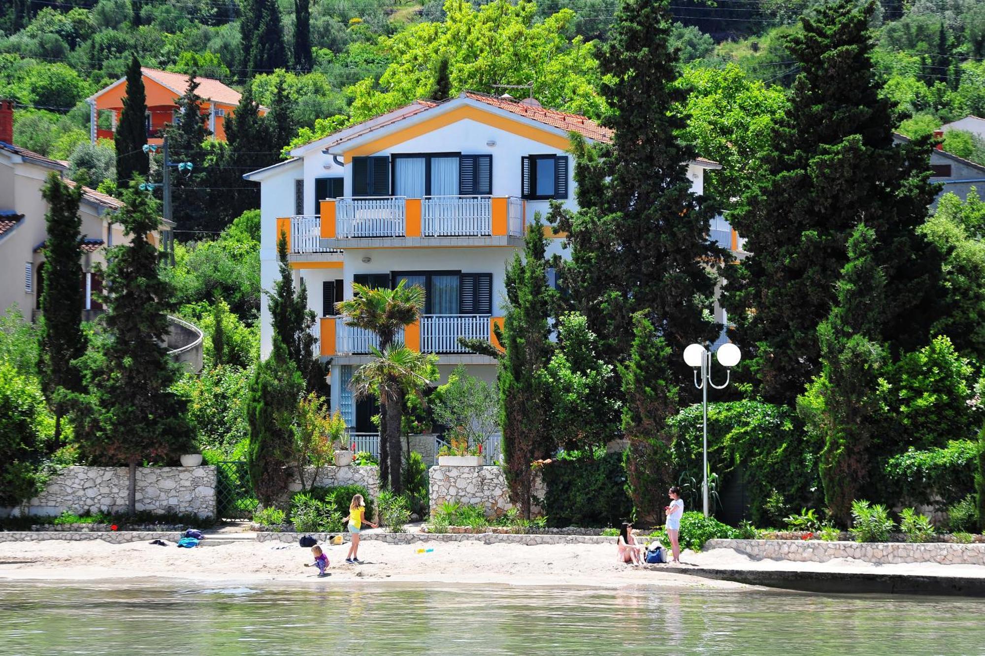 Apartments Villa Eden Preko Ngoại thất bức ảnh