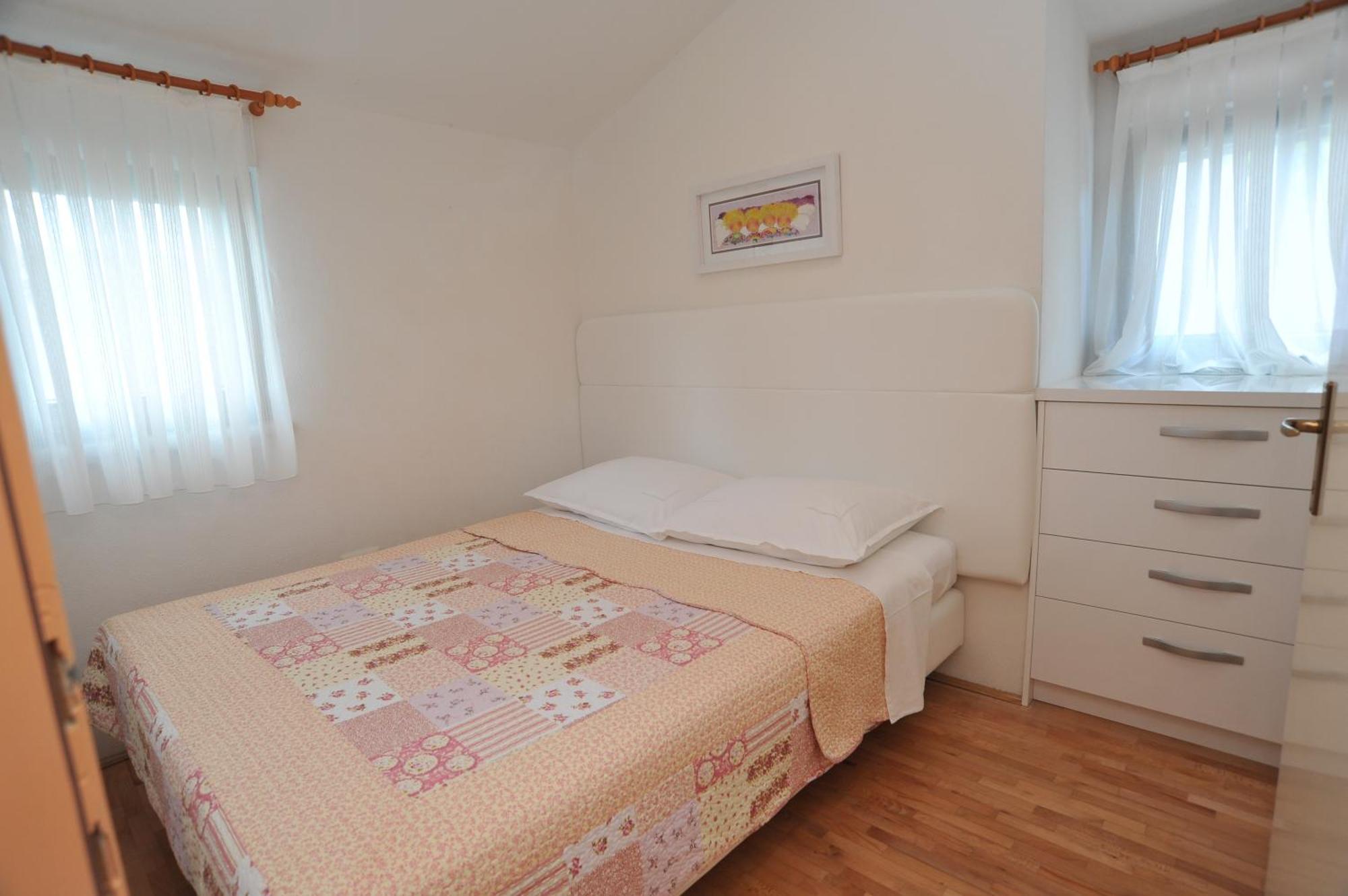 Apartments Villa Eden Preko Phòng bức ảnh