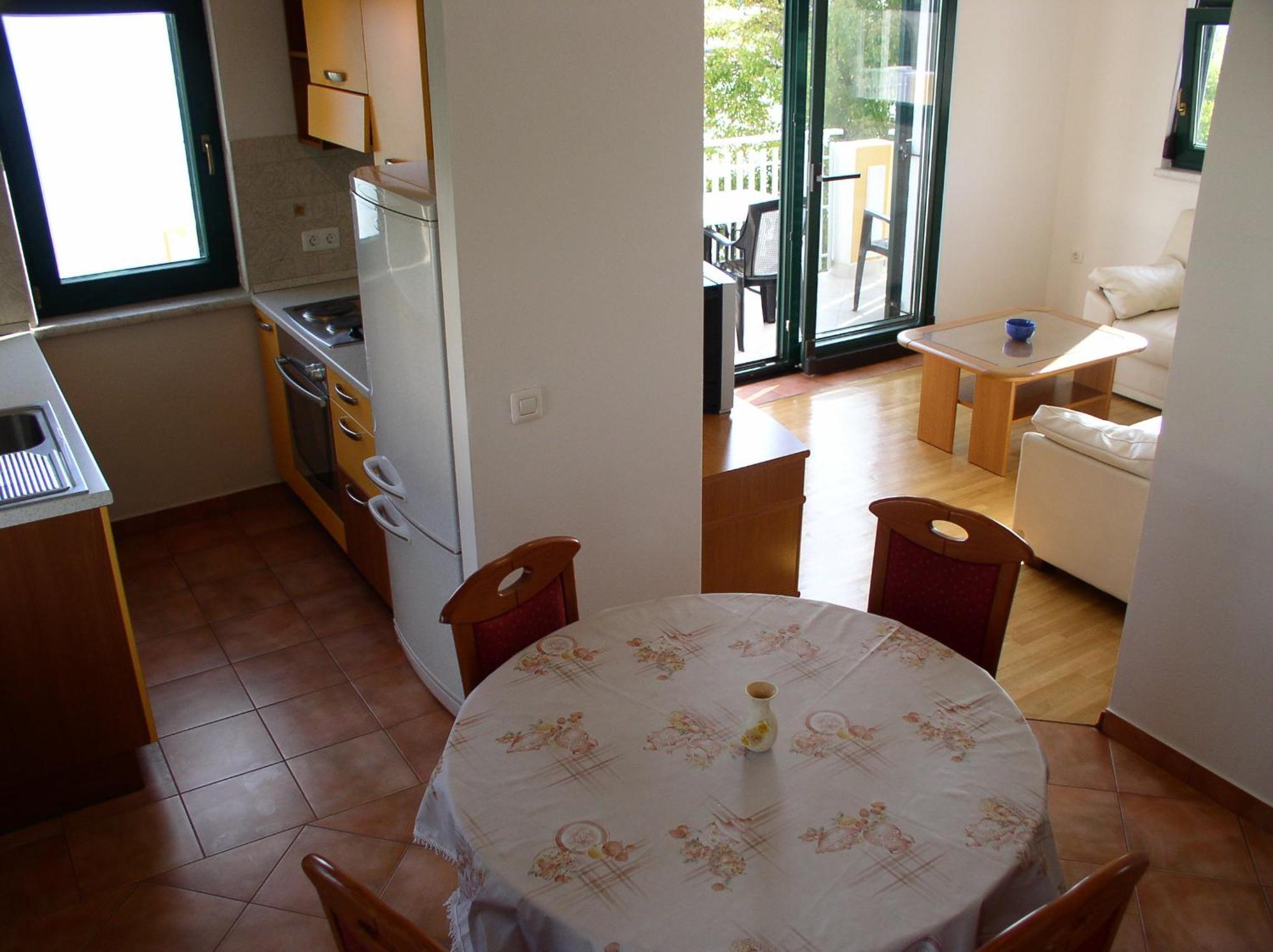 Apartments Villa Eden Preko Phòng bức ảnh