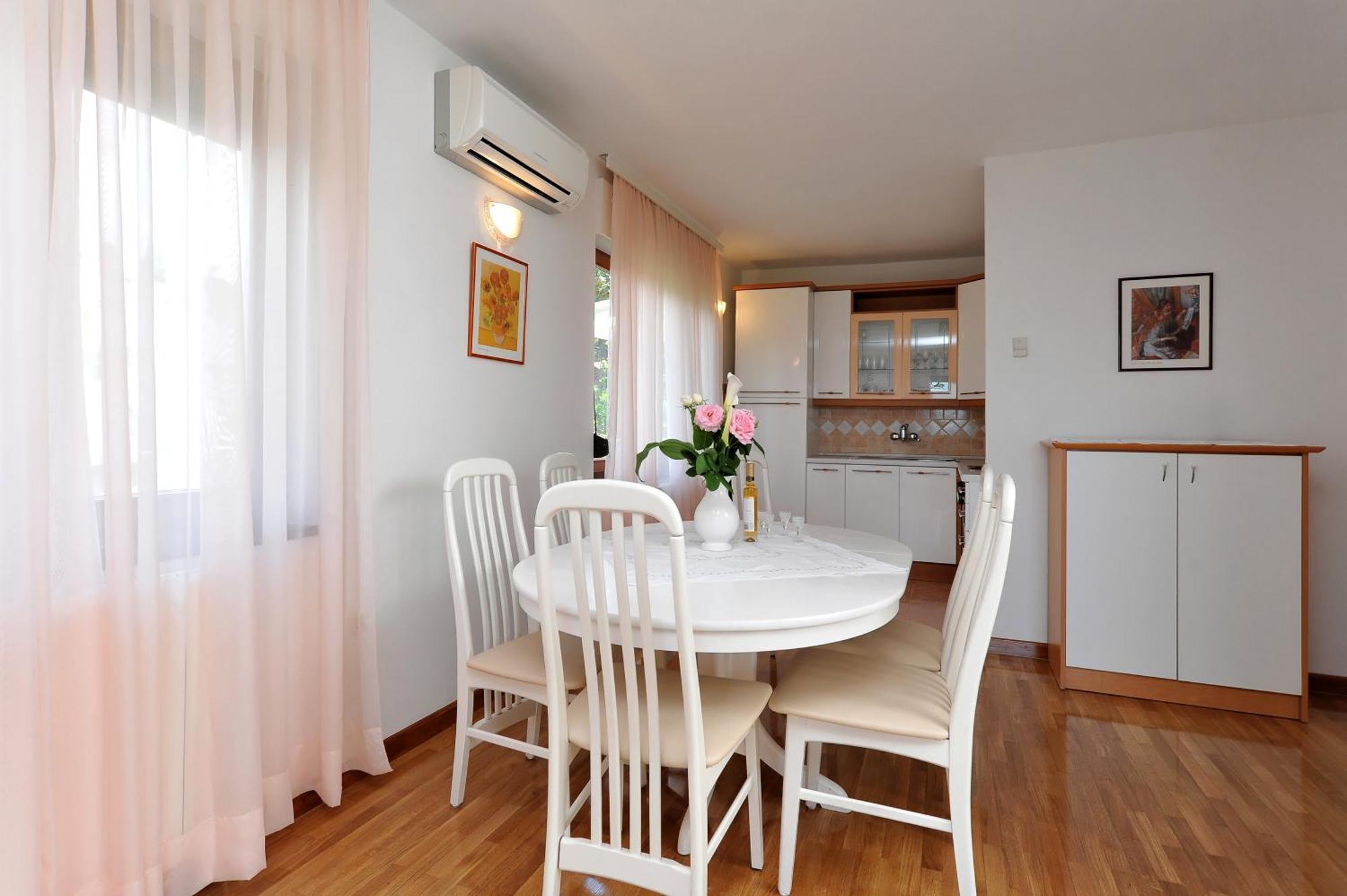Apartments Villa Eden Preko Ngoại thất bức ảnh